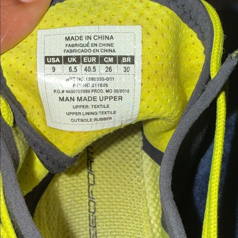 UNDER ARMOR UNISEX Black and Yellow Athletic Shoes